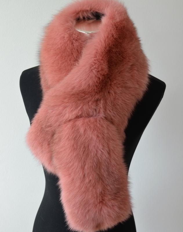 EYES ON MISHA estola de pelo de zorro Pinky with Tail rosa/negro MUESTRA